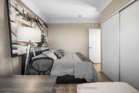 Photo 10 at 1907 - 501 St Clair Avenue W, Casa Loma, Toronto