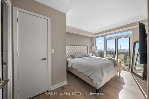 Photo 11 at 1907 - 501 St Clair Avenue W, Casa Loma, Toronto