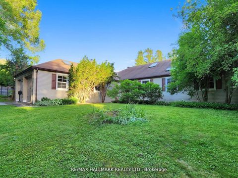 Photo 2 at 109 Highland Lane, Mill Pond, Richmond Hill Photo 2 at 109 Highland Lane, Mill Pond, Richmond Hill