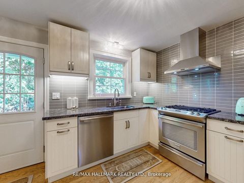 Photo 13 at 109 Highland Lane, Mill Pond, Richmond Hill