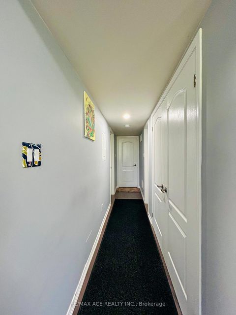 Photo 15 at 8 - 2441 Greenwich Drive, WM Westmount, Oakville