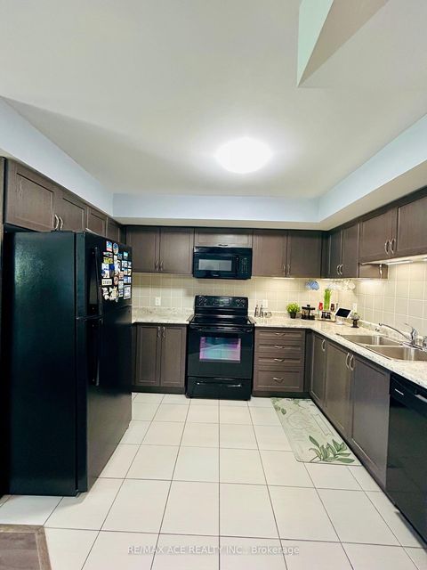 Photo 16 at 8 - 2441 Greenwich Drive, WM Westmount, Oakville