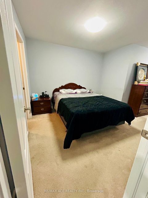 Photo 24 at 8 - 2441 Greenwich Drive, WM Westmount, Oakville