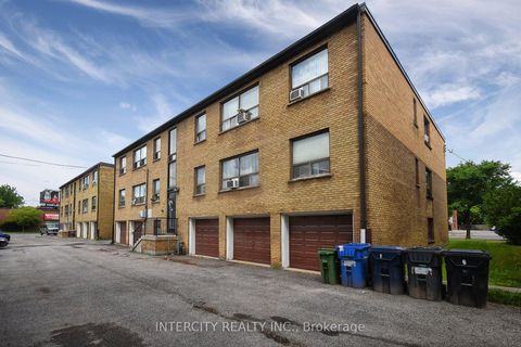 Photo 5 at 415 Wilson Avenue, Clanton Park, Toronto