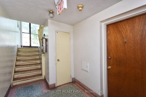 Photo 12 at 415 Wilson Avenue, Clanton Park, Toronto