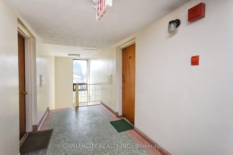 Photo 16 at 415 Wilson Avenue, Clanton Park, Toronto