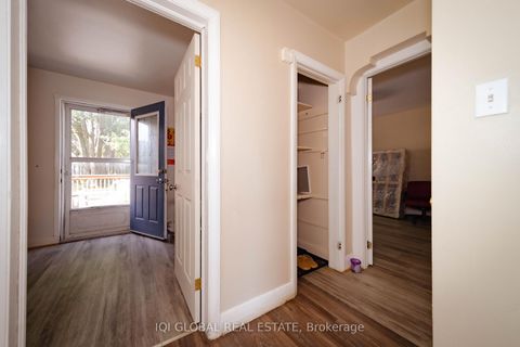 Photo 12 at 182 Peel Street, Wellington, Barrie