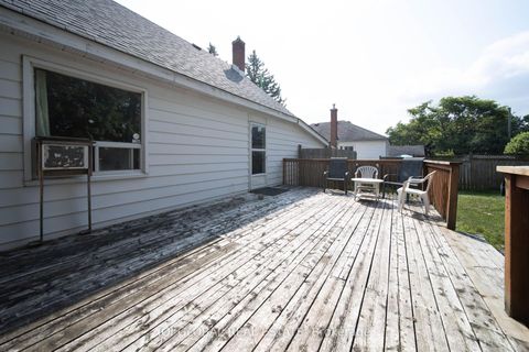 Photo 39 at 182 Peel Street, Wellington, Barrie