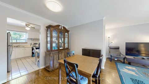 Photo 7 at 5 - 6 Lexington Avenue, Clairville, Toronto