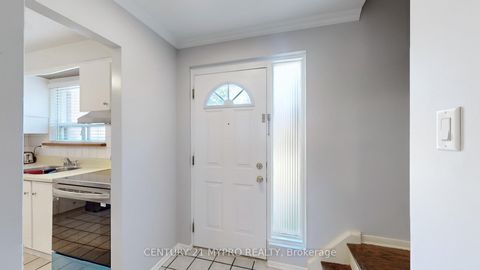 Photo 13 at 5 - 6 Lexington Avenue, Clairville, Toronto