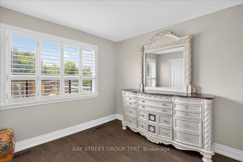 Photo 25 at 6 Evernby Boulevard, The Westway, Toronto