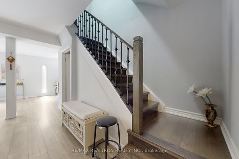 Photo 11 at 131 - 15 Esterbrooke Avenue, Don Valley Village, Toronto