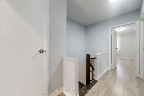 Photo 12 at 131 - 15 Esterbrooke Avenue, Don Valley Village, Toronto