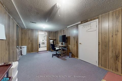 Photo 24 at 131 - 15 Esterbrooke Avenue, Don Valley Village, Toronto