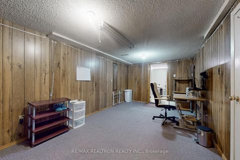 Photo 25 at 131 - 15 Esterbrooke Avenue, Don Valley Village, Toronto