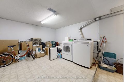 Photo 29 at 131 - 15 Esterbrooke Avenue, Don Valley Village, Toronto