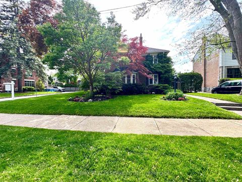 Photo 3 at 80 Jackson Avenue, Kingsway South, Toronto
