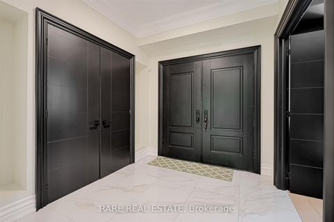 Photo 3 at 32 Bradfield Avenue W, City Centre West, Toronto