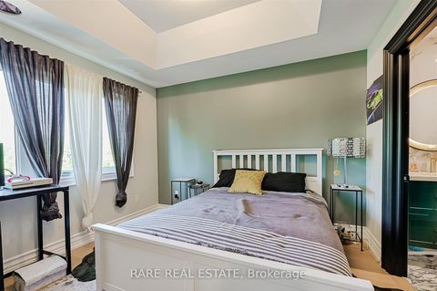 Photo 22 at 32 Bradfield Avenue W, City Centre West, Toronto