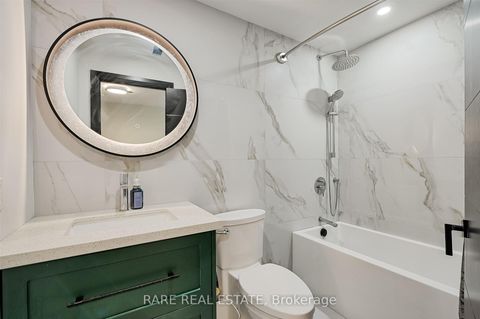 Photo 32 at 32 Bradfield Avenue W, City Centre West, Toronto
