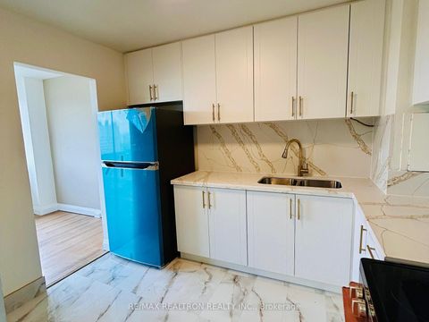 Photo 6 at 2101 - 10 Sunny Glenway, Flemingdon Park, Toronto