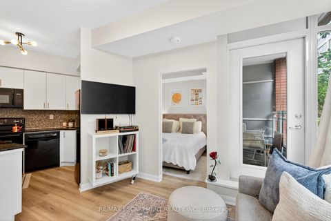 Photo 19 at 212 - 15 BRUYERES Mews, Niagara, Toronto Photo 19 at 212 - 15 BRUYERES Mews, Niagara, Toronto