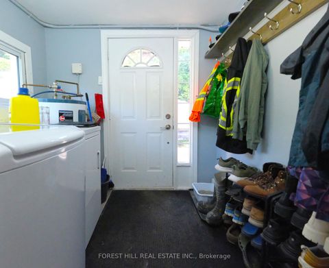 Photo 4 at 3195 Cowan Avenue, Rural Innisfil, Innisfil Photo 4 at 3195 Cowan Avenue, Rural Innisfil, Innisfil