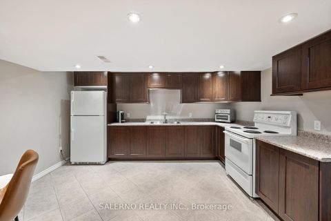Photo 36 at 49 Campania Court, Elder Mills, Vaughan