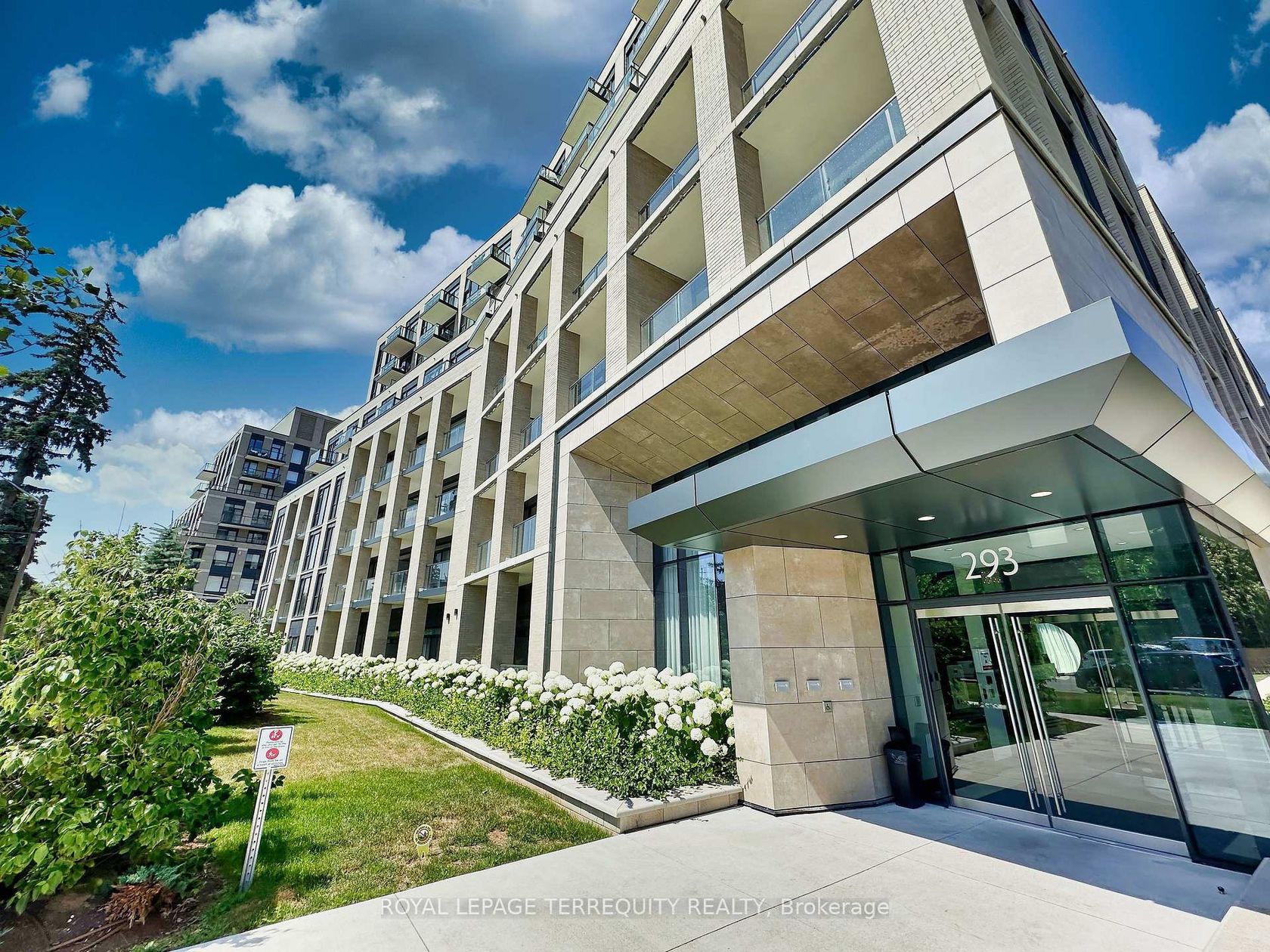 615 - 293 The Kingsway, Humber Valley, Toronto 