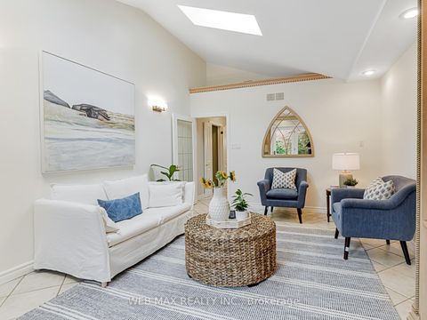 Photo 18 at 2 Creekwood Drive, Morningside, Toronto