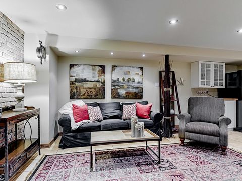 Photo 32 at 2 Creekwood Drive, Morningside, Toronto