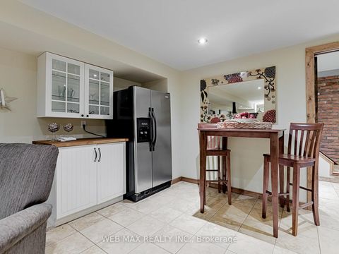 Photo 33 at 2 Creekwood Drive, Morningside, Toronto
