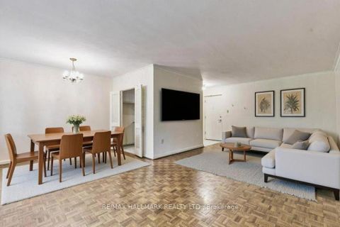 Photo 5 at 209 - 40 Glen Road, Moore Park, Toronto