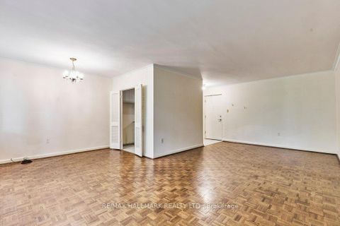 Photo 6 at 209 - 40 Glen Road, Moore Park, Toronto