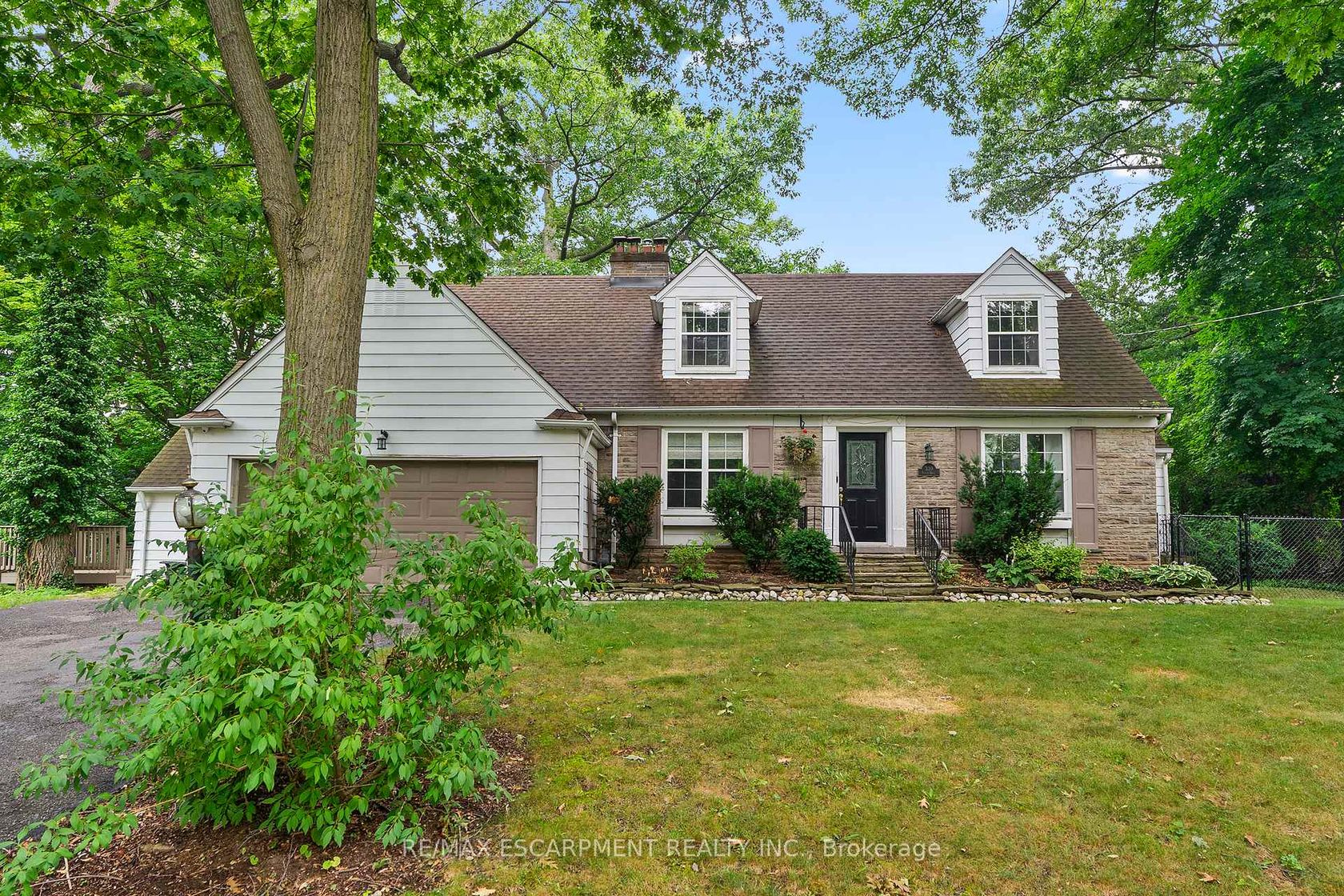 330 Poplar Drive, MO Morrison, Oakville 