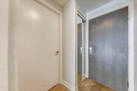 Photo 5 at 206 - 1960 Queens Street, The Beaches, Toronto