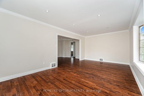 Photo 13 at 132 Eagle Street, Central Newmarket, Newmarket