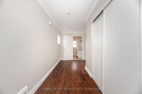 Photo 18 at 132 Eagle Street, Central Newmarket, Newmarket