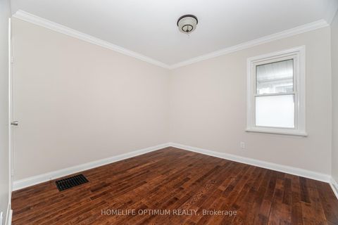 Photo 23 at 132 Eagle Street, Central Newmarket, Newmarket