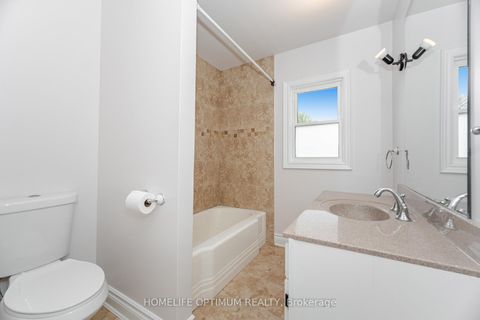 Photo 24 at 132 Eagle Street, Central Newmarket, Newmarket