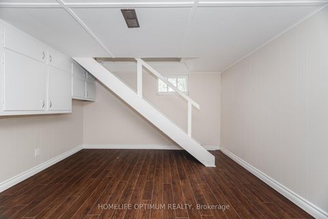 Photo 25 at 132 Eagle Street, Central Newmarket, Newmarket