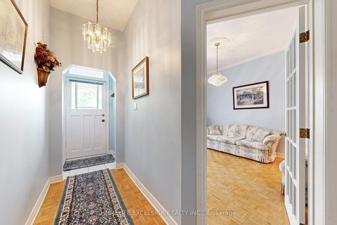 Photo 6 at 32 Argyle Street, Bellwoods, Toronto
