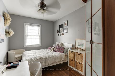 Photo 14 at 69 Palmerston Avenue, Bellwoods, Toronto