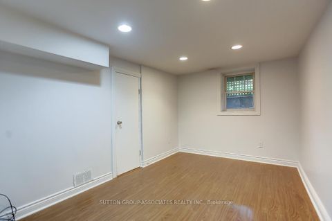Photo 17 at 69 Palmerston Avenue, Bellwoods, Toronto