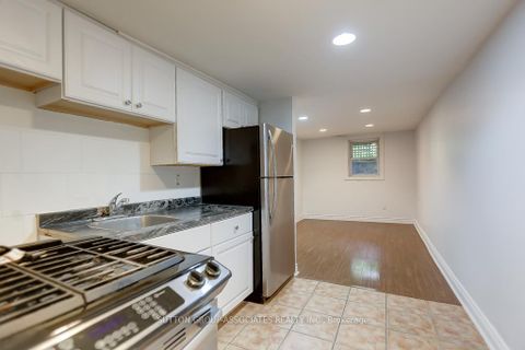 Photo 18 at 69 Palmerston Avenue, Bellwoods, Toronto