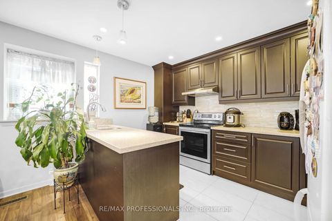 Photo 7 at 133 - 256 John Garland Boulevard, Clairville, Toronto