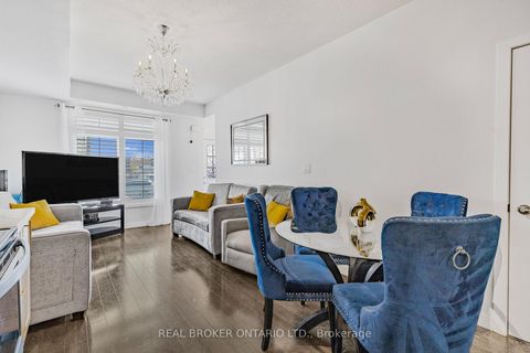 Photo 2 at 21 - 630 Rogers Road, Eglinton West, Toronto