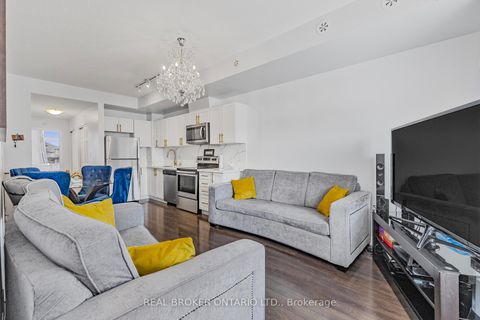 Photo 3 at 21 - 630 Rogers Road, Eglinton West, Toronto