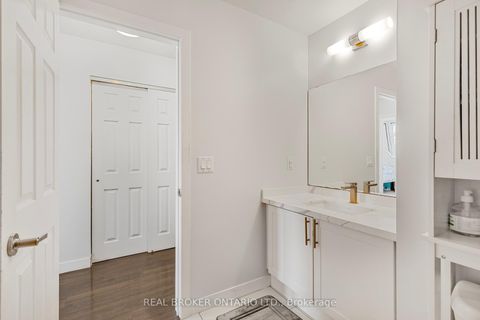 Photo 13 at 21 - 630 Rogers Road, Eglinton West, Toronto