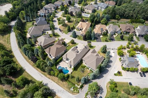 Photo 1 at 40 Country Club Drive, Rural King, King